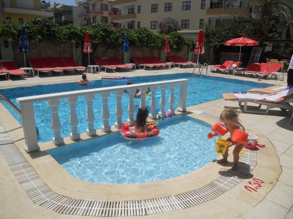 คลีโอพัตรา บลู ไลฟ์ อพาร์ท Hotel อลันยา ภายนอก รูปภาพ