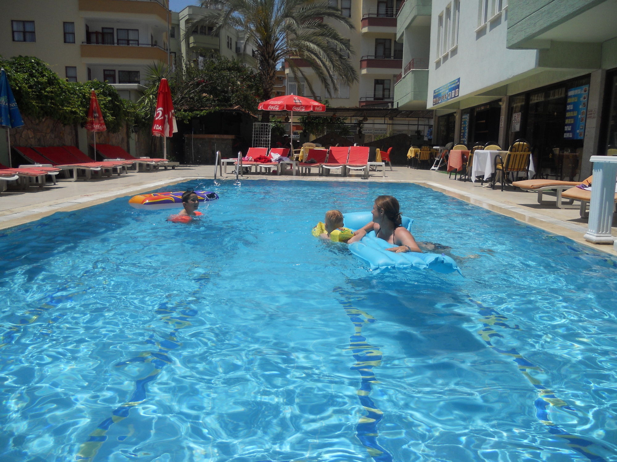 คลีโอพัตรา บลู ไลฟ์ อพาร์ท Hotel อลันยา ภายนอก รูปภาพ